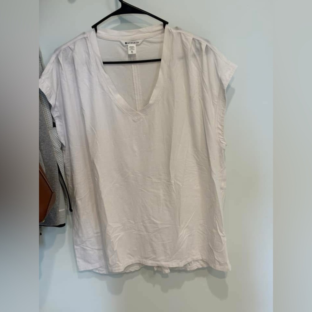 Athleta outbound twist tee. Size XL